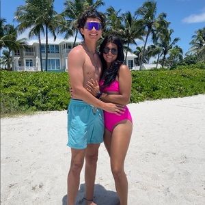 Meet your Posher, Elijah